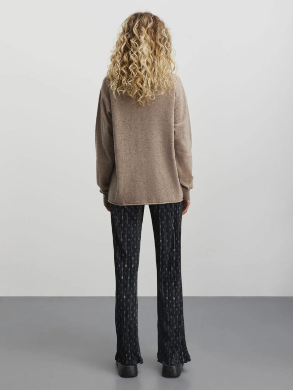 Mads Nørgaard - Kally eco wool sweater - high neck oak