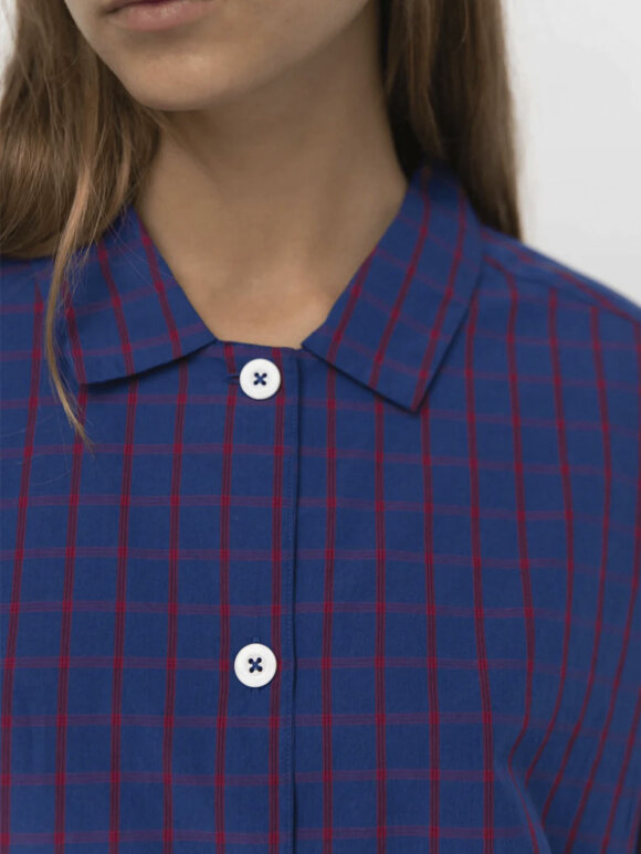 Studio Feder - Malou shirt - arcade blue