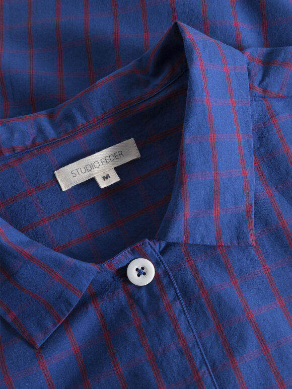 Studio Feder - Malou shirt - arcade blue