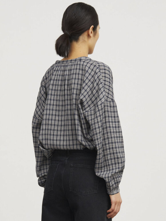 Skall Studio - Cilla shirt - navy beige check