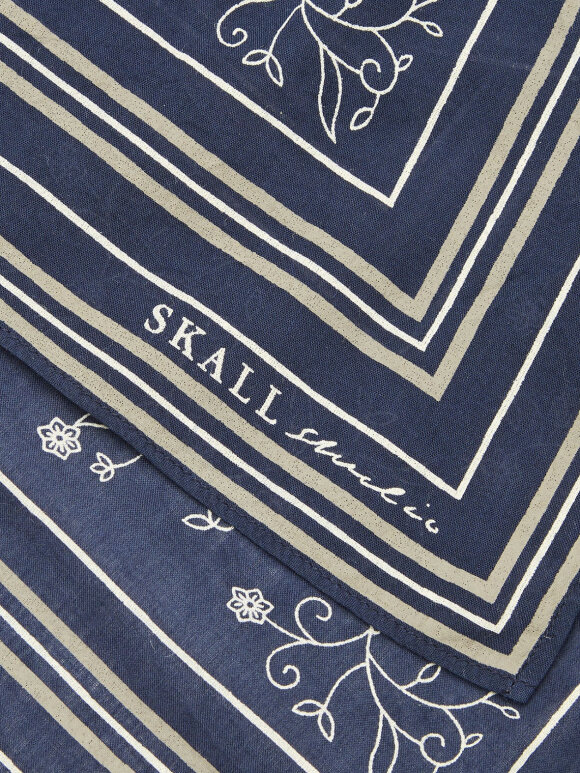 Skall Studio - Classic scarf 55 x 55 